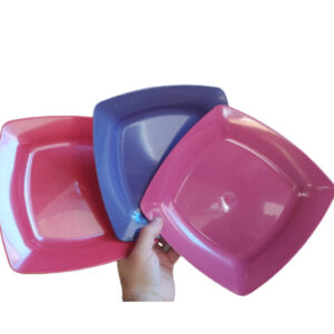 Lindo Kit com 10 Pratos Quadrados Jantar Coloridos Plástico Resistente 20 cm