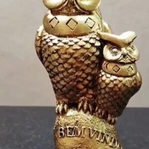 Estátua Coruja Com Filhote Decoração  Dourada peça decorativa é ideal para qualquer ambiente